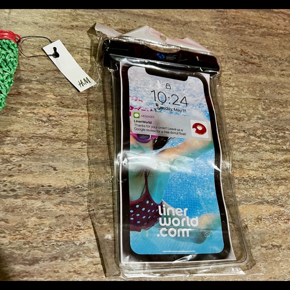 Bundle set of H & M make up bag and waterproof phone pouch/ case. - Picture 4 of 16